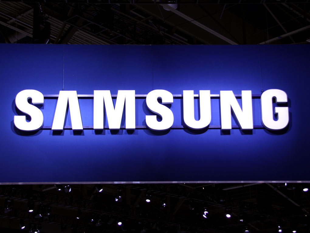 BREAKING: Samsung's first smartwatch SM-V700 confirmed (Update ...