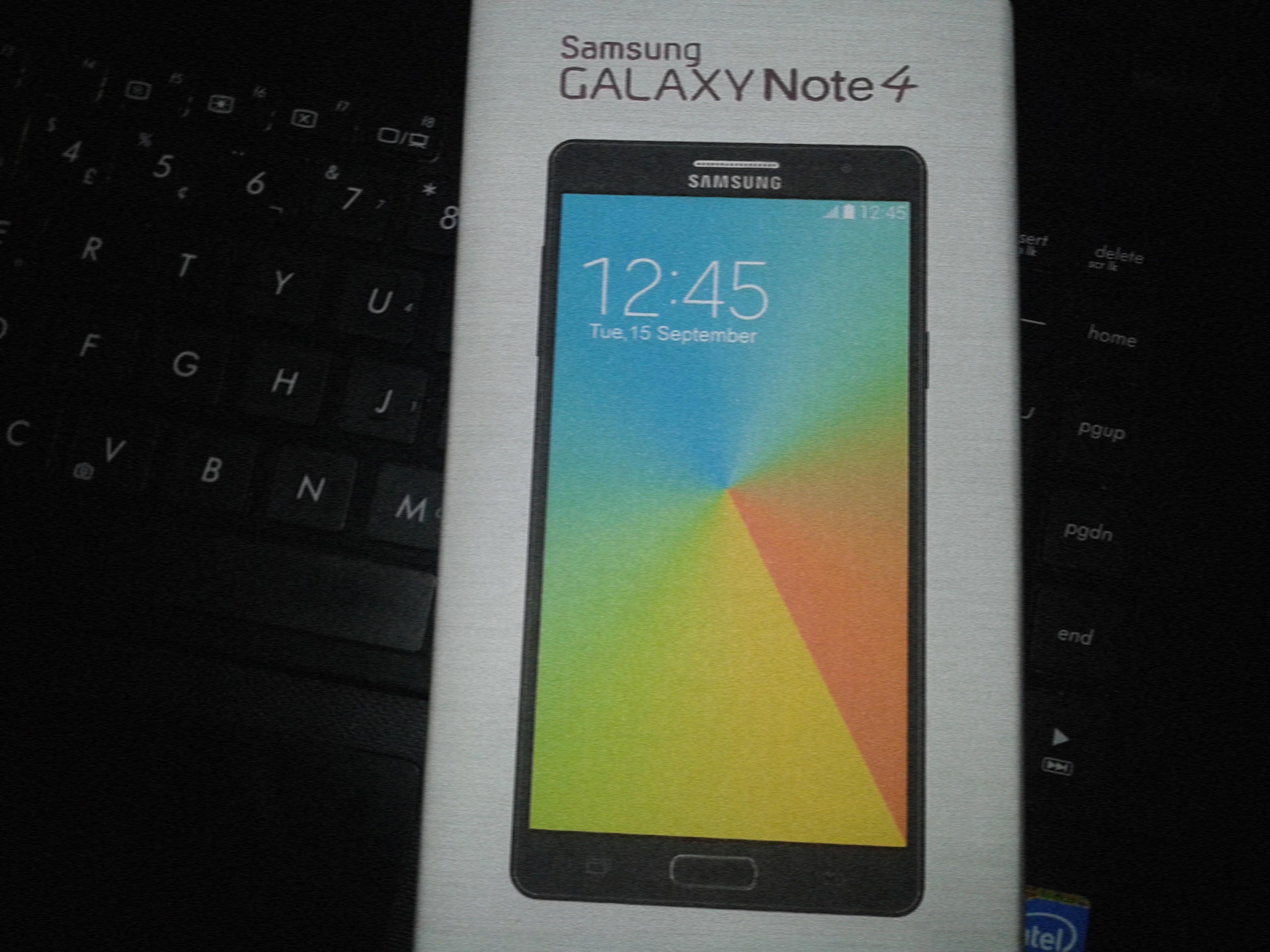 Samsung-Galaxy-Note-4-Retail-Package.jpg