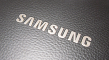Samsung chairman urges company to think beyond hardware