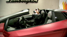 Lamborghini teams up with Samsung to deliver Huracan driving experience through Gear VR