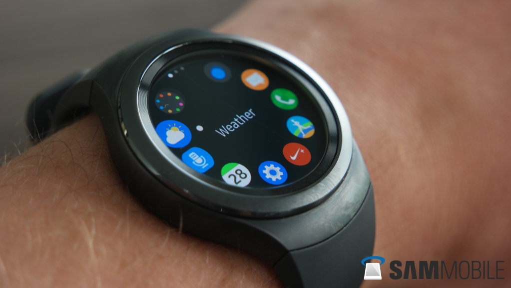 sammen Forhåbentlig transportabel Gear S2 Review: Samsung finally understands a smartwatch should be round -  SamMobile - SamMobile