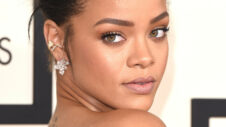 Samsung reportedly spending $25 million on Rihanna’s new album and upcoming tour