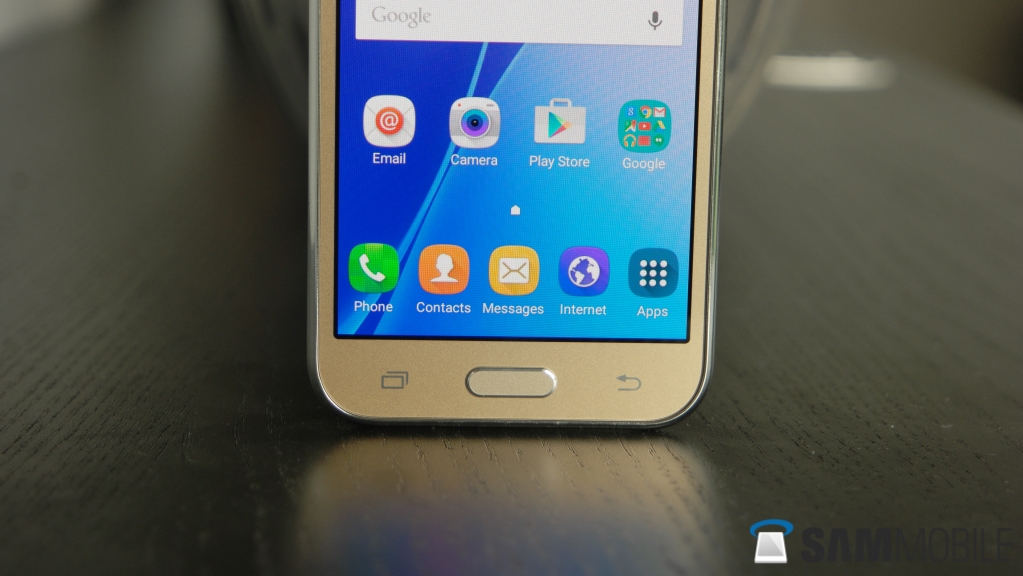 Samsung Galaxy J2 Review Attractive Display But That S About It Sammobile Sammobile