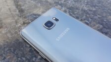 The Galaxy Note 5’s fast wireless charging leaves the Nexus 6P without excuse