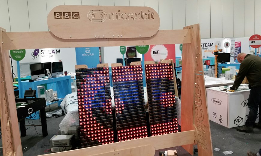 Micro Bit mini-computer gets new update - BBC News