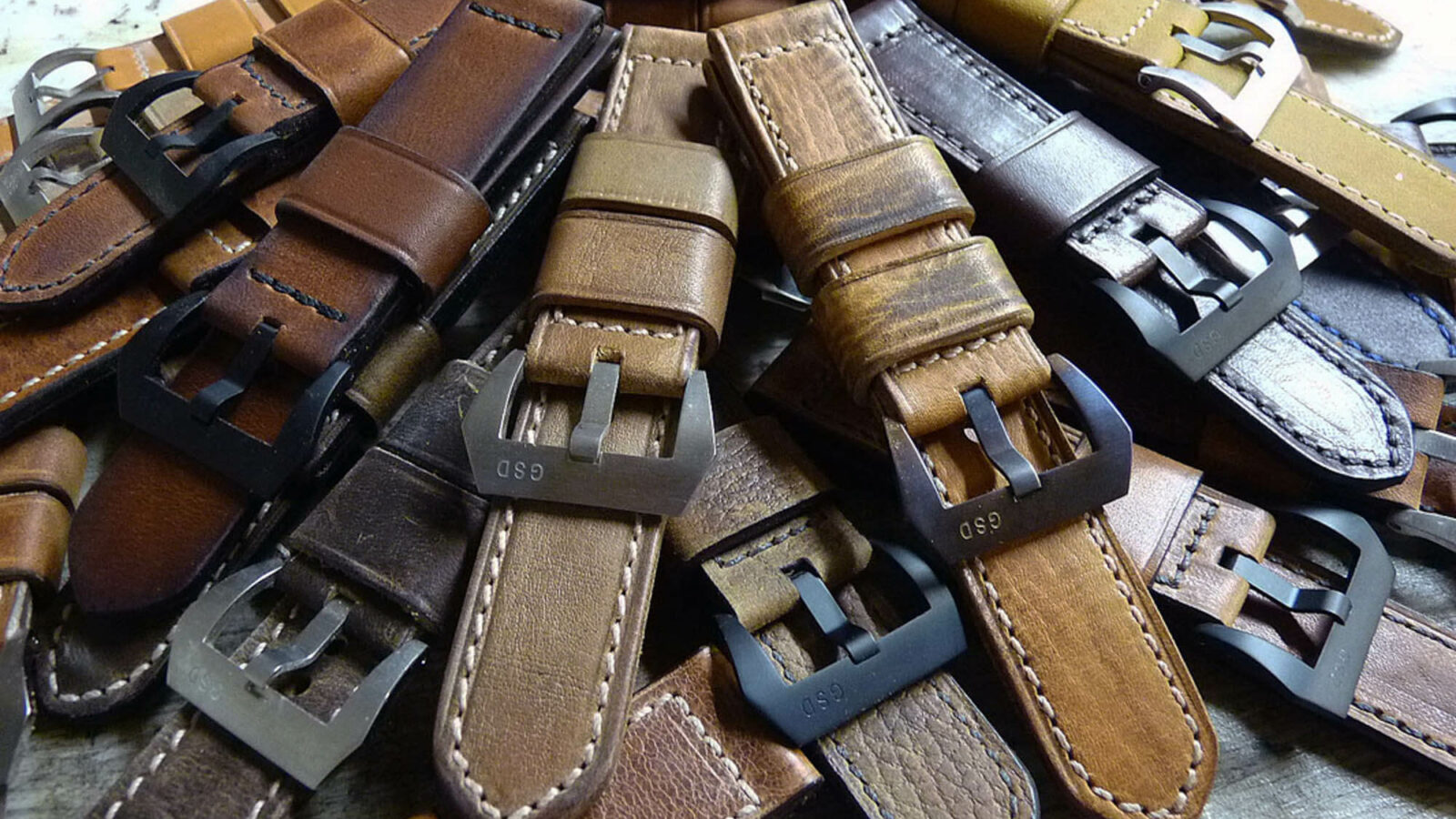 Gear S2 Band Adapter goes official, comes in two colors SamMobile