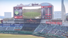 Samsung sets up world’s largest LED baseball scoreboard in Wyverns Munhak stadium