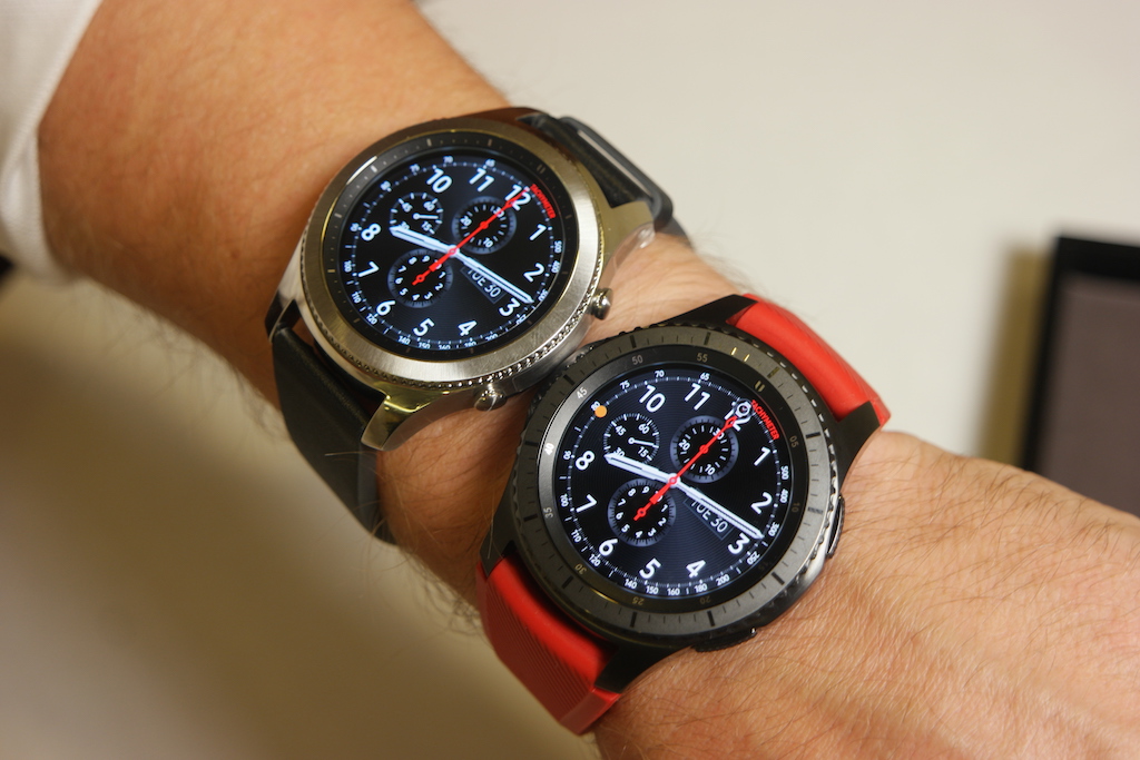 difference between gear s3 and frontier