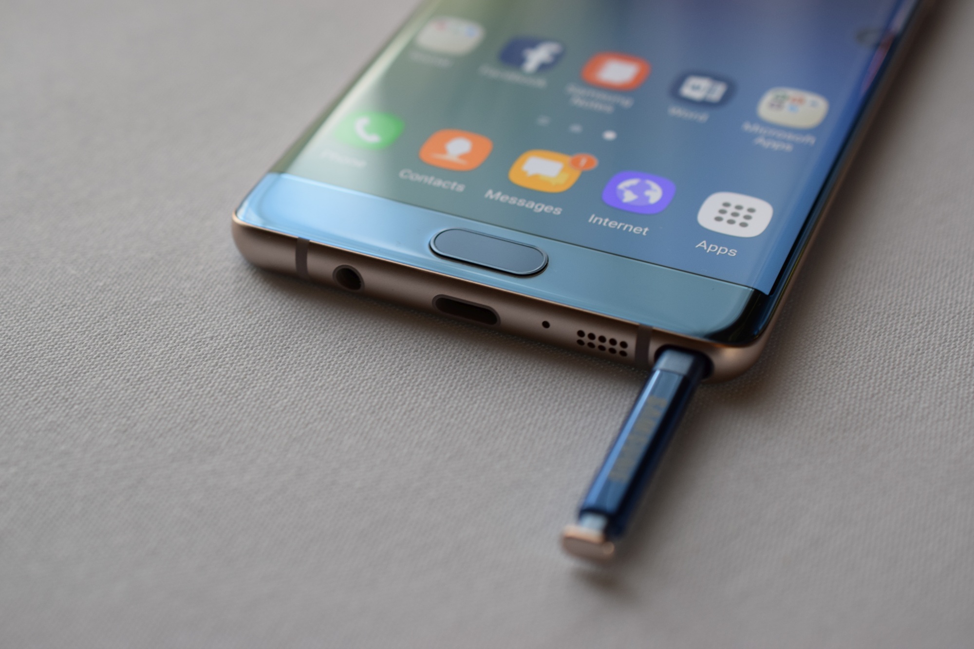 Emperrou? S-Pen do Galaxy Note 7 ainda retém falha de design