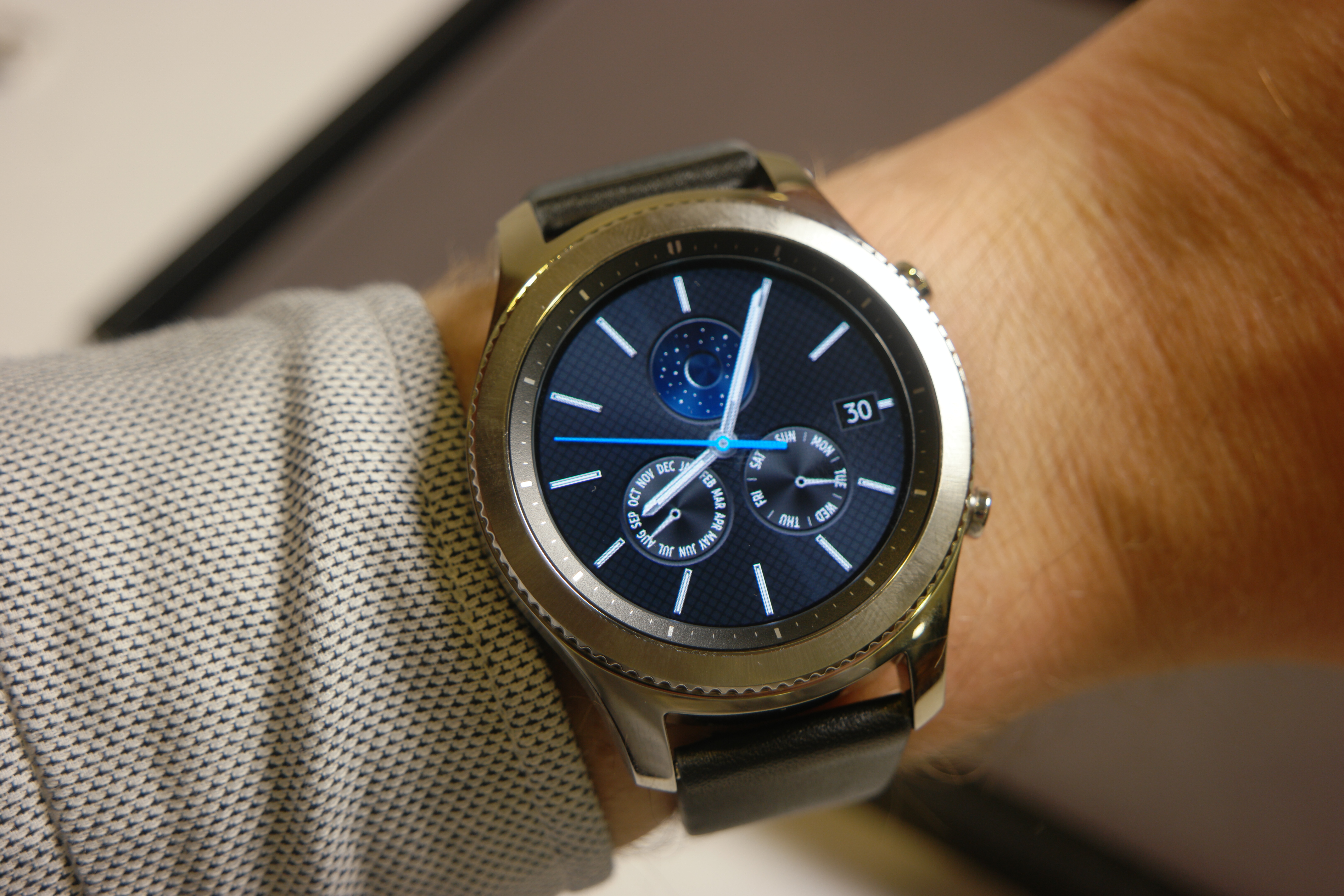 gear s4 black