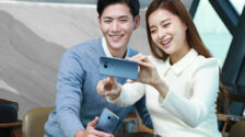 North Koreans reportedly love their Samsung smartphones