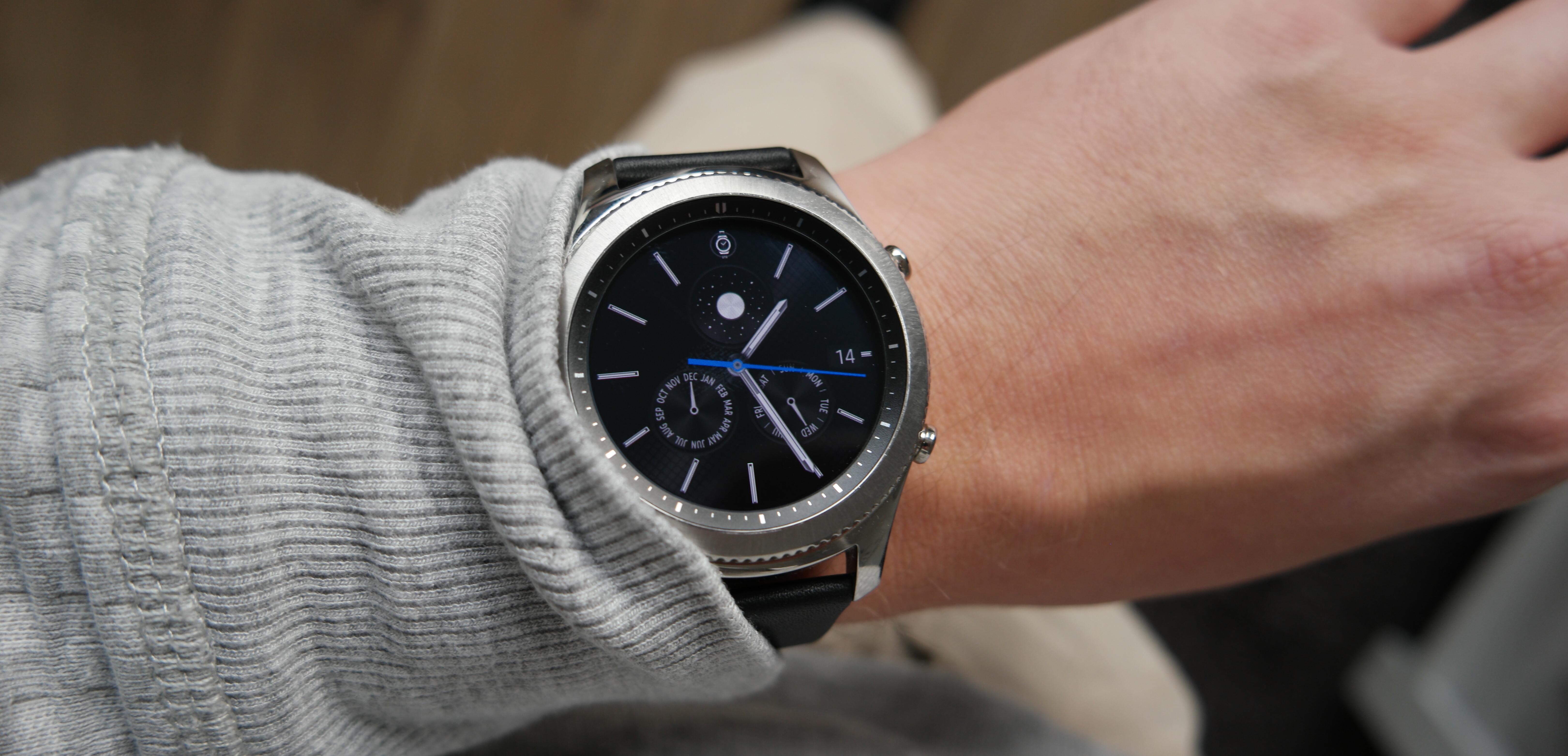 Teoría básica aguacero atómico Samsung Gear S3 classic review: The smartwatch we've all been waiting for -  SamMobile - SamMobile
