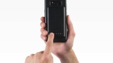 Connect an external battery to your Galaxy S8 with Mophie’s new charge force case