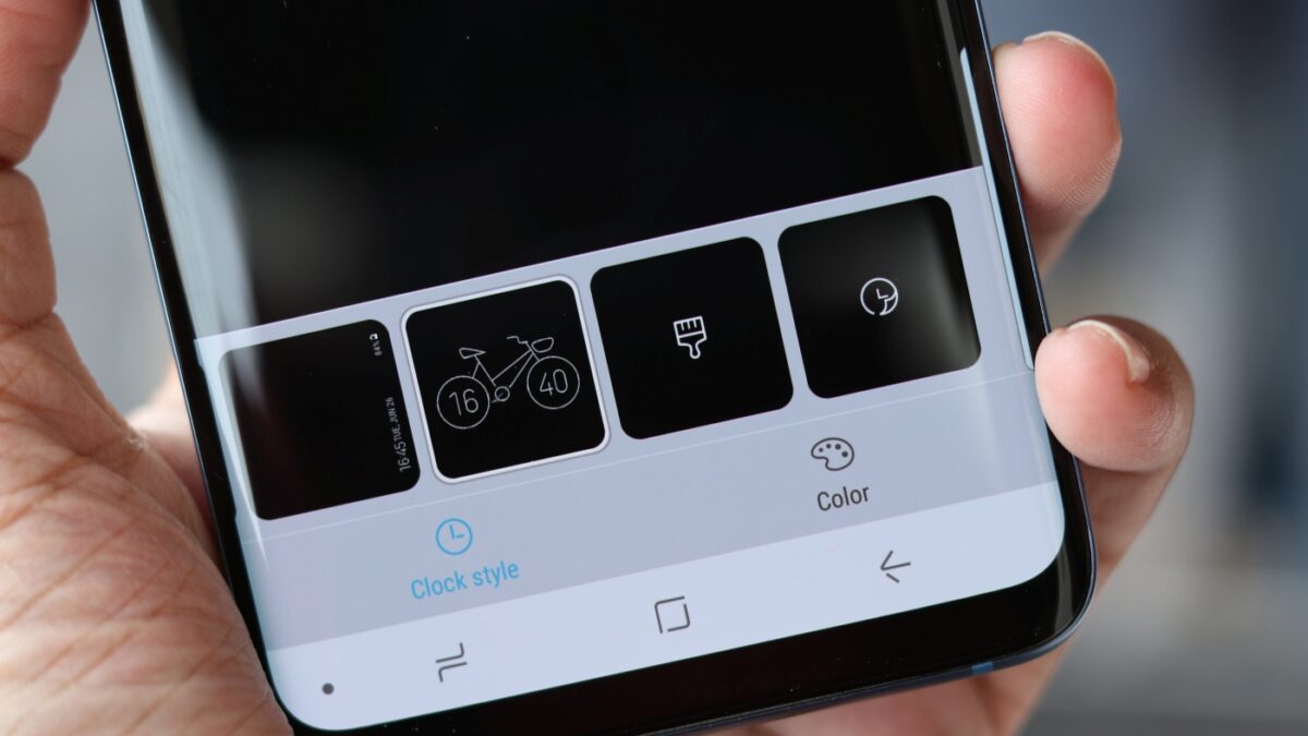 Get new Always On Display clock faces with this Samsung app SamMobile
