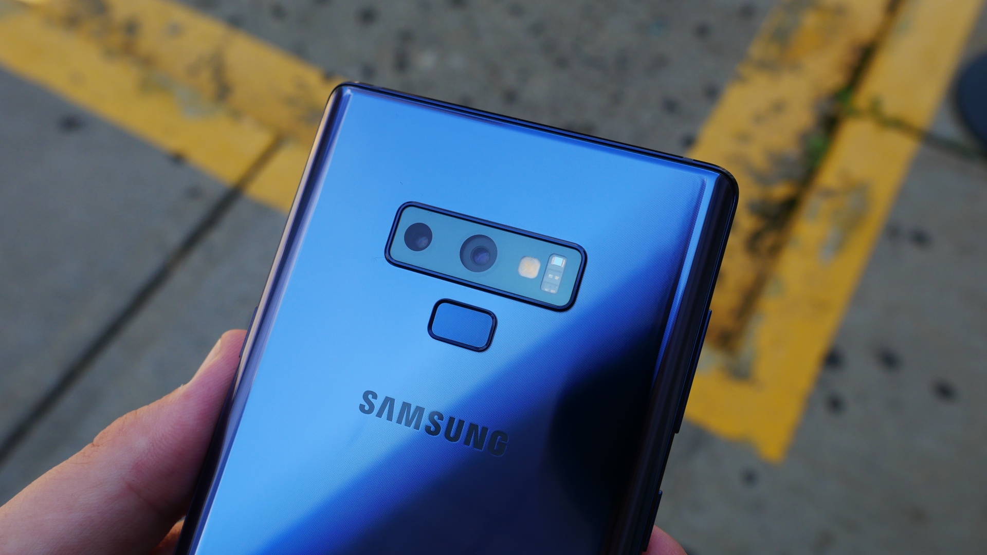 Camera Night Mode For Galaxy Note 9 Arrives With Latest Monthly