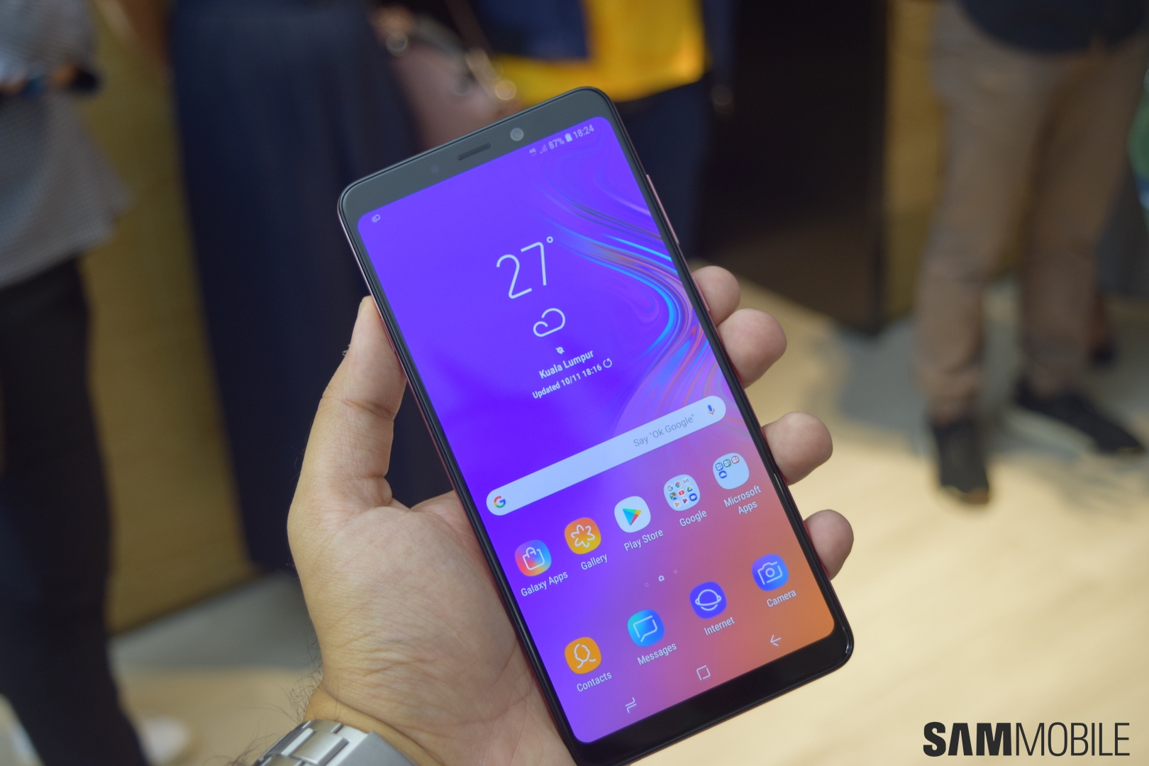 Samsung Galaxy A9 PLUS - First Look, Specifications, Official