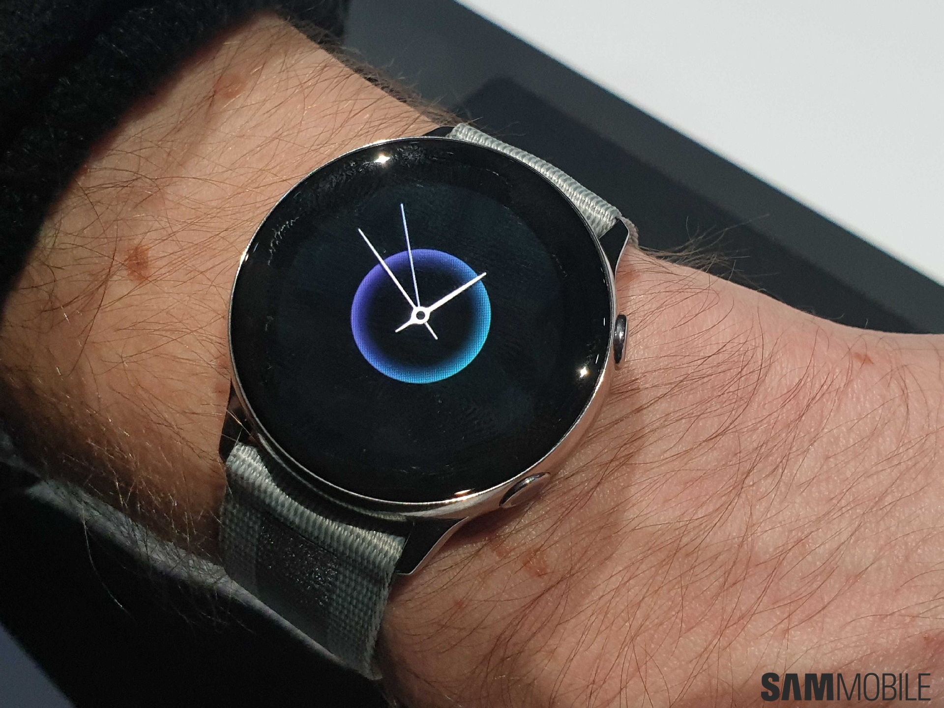 Samsung Galaxy Watch Active hands-on: UI bezel ring out SamMobile