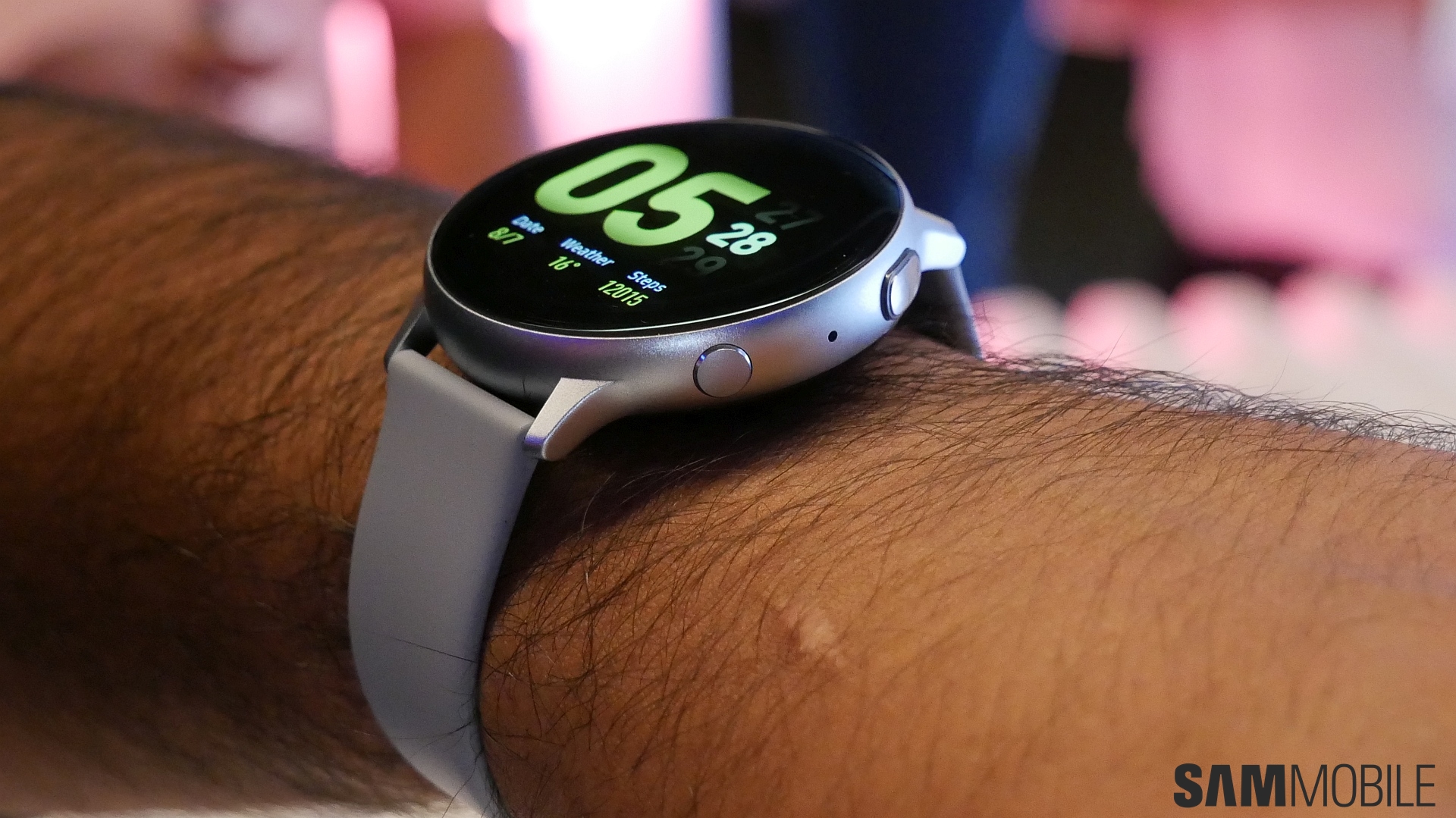 galaxy watch active have a speaker