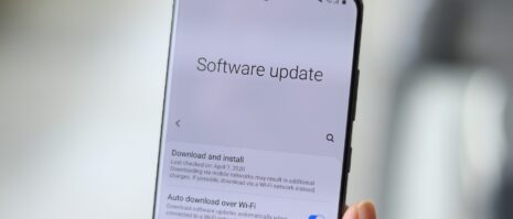 January 2023 update fixes Samsung Knox and Secure Folder flaws