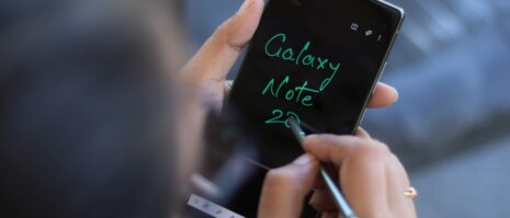 Carrier-locked Galaxy Note 20 in USA gets April 2024 security update
