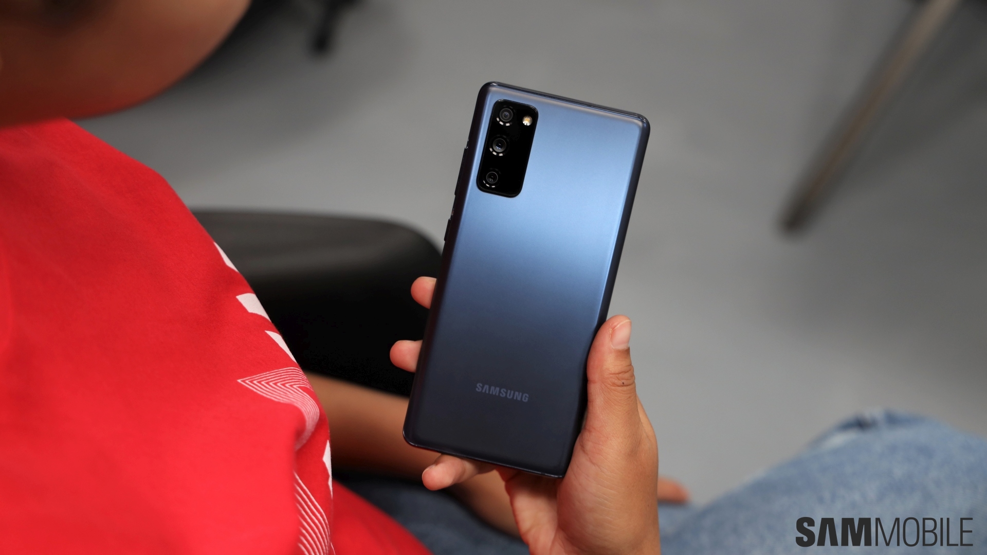 Samsung releases the June 2021 security update to Galaxy S20 FE 5G