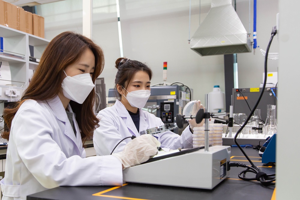 Samsung Eco-Life Lab Microbial Testing