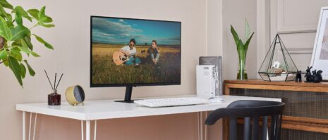 The versatile Samsung Smart Monitor M5 is 18% off