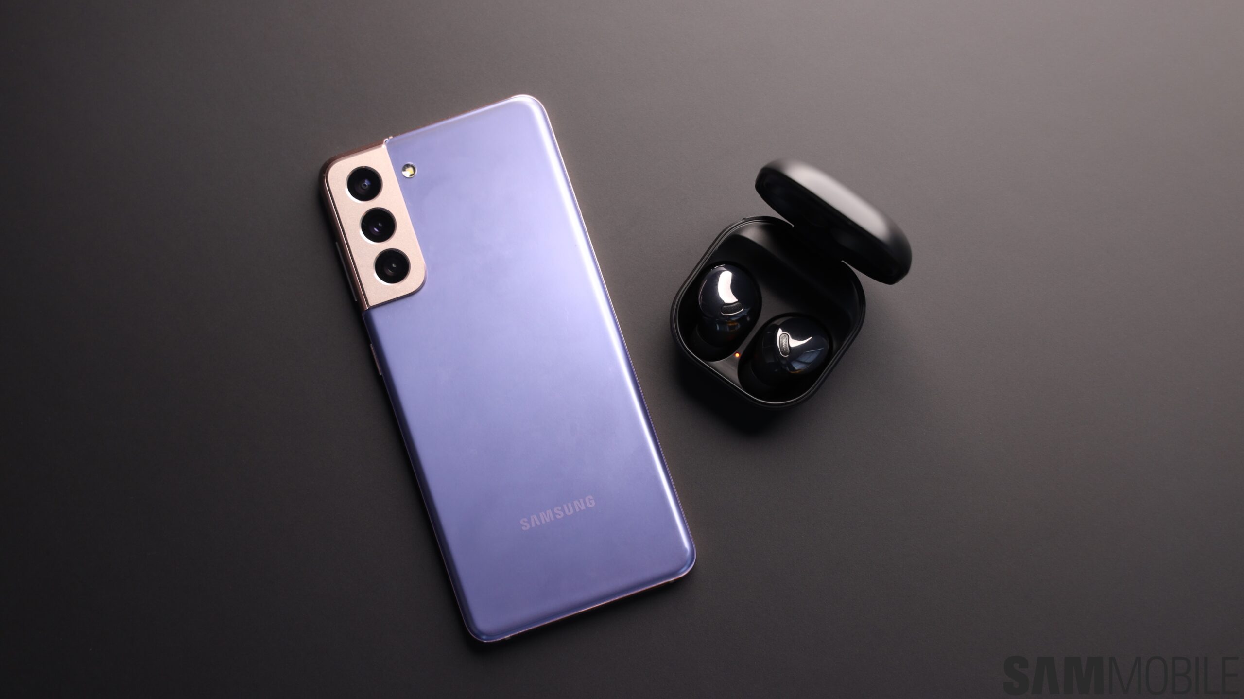 Get a free colorful case for your new Galaxy Buds FE - SamMobile