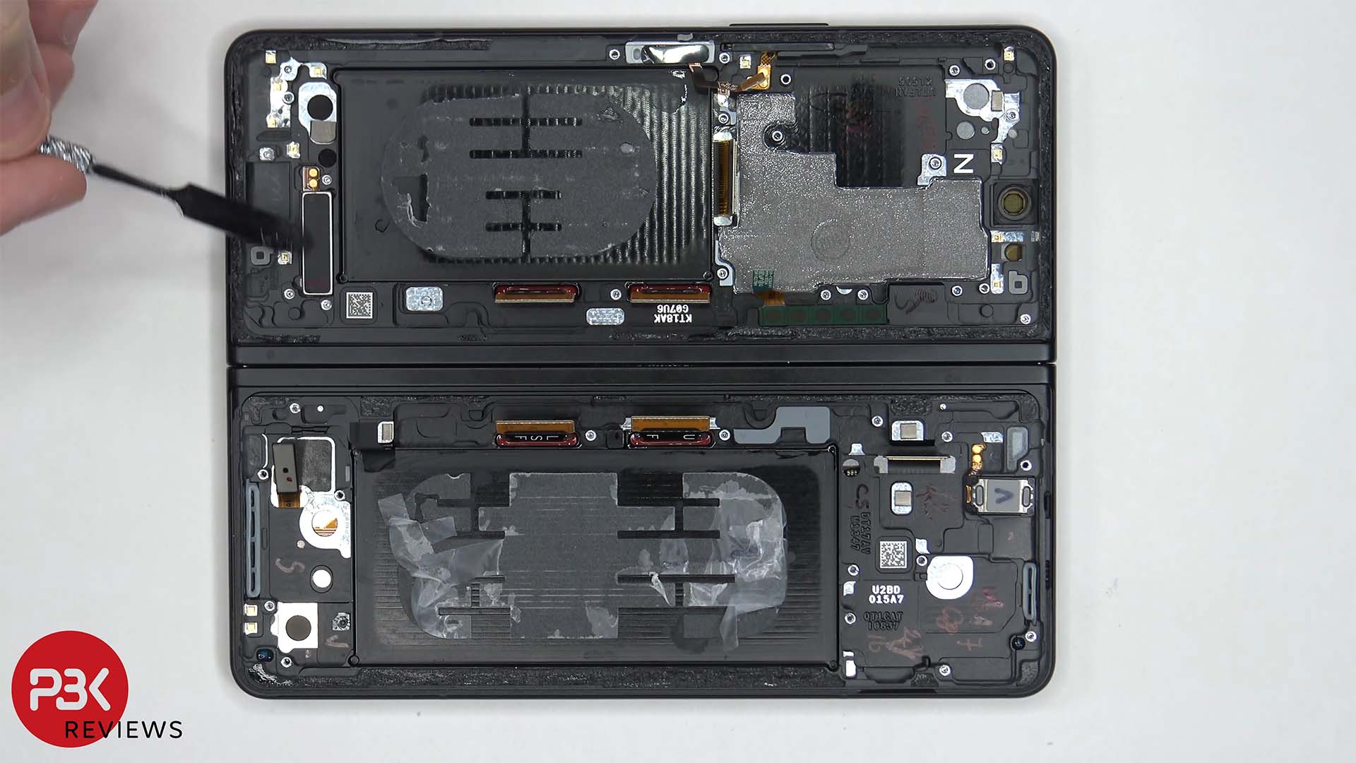 Watch Samsung Galaxy Z Fold 3 gets disassembled on video