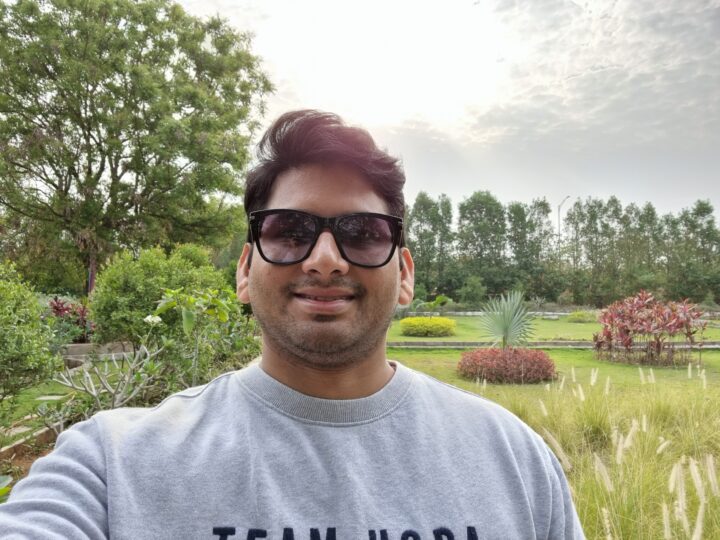 Samsung Galaxy S21+ Selfie Camera Sample Daylight HDR