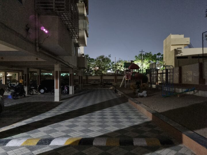 Samsung Galaxy S21+ Camera Sample Low-Light Photo Mode