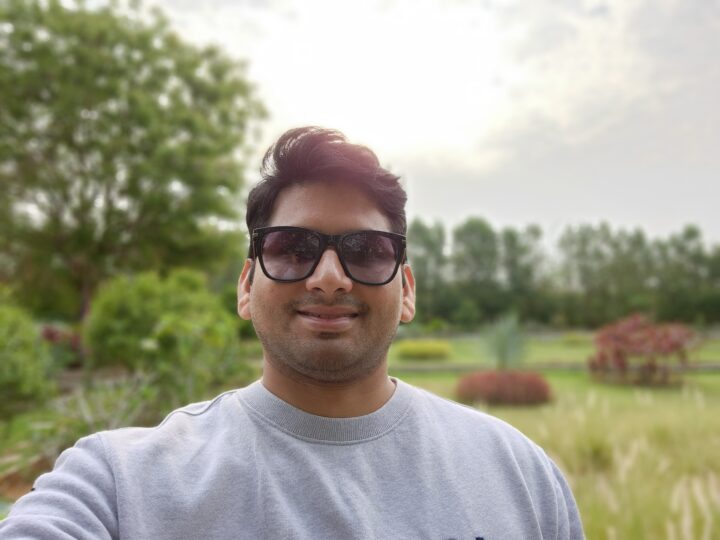 Samsung Galaxy S22+ Selfie Camera Sample Portrait Mode HDR
