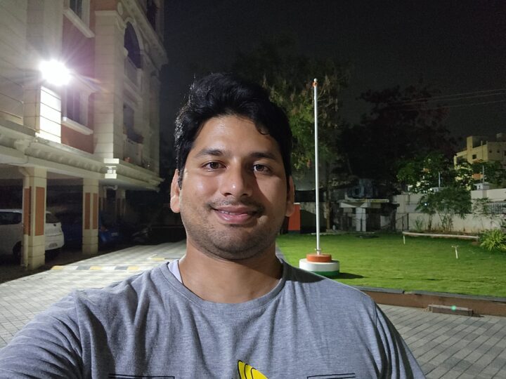 Samsung Galaxy S22+ Selfie Camera Sample Low-Light