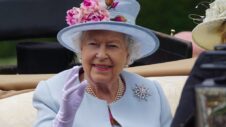 Her Majesty The Queen really loves her Samsung gadgets