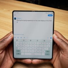 Samsung to fix custom themes not getting applied fully to Samsung Keyboard with One UI 6.1