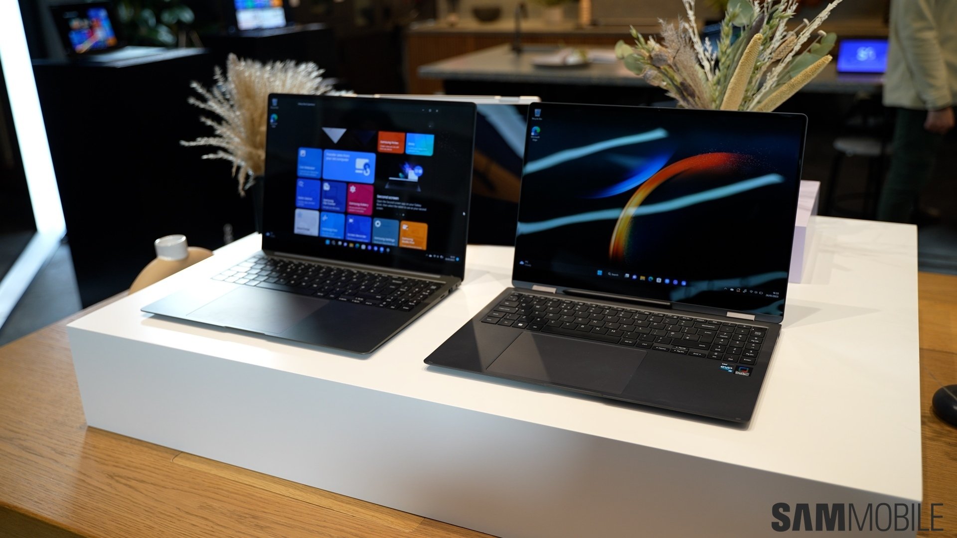 Galaxy Book 3 Pro, Book 3 Pro 360 hands-on: Samsung goes full Pro -  SamMobile