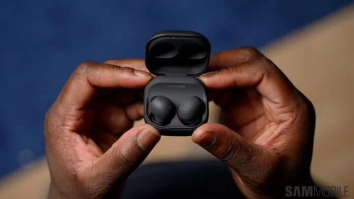 Samsung Galaxy Buds 2 Pro gets new update just before Galaxy S24 launch -  SamMobile