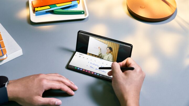Das Samsung Galaxy Z Fold 4 hat das One UI 5.1.1-Update mit neuen Multitasking-Funktionen erhalten