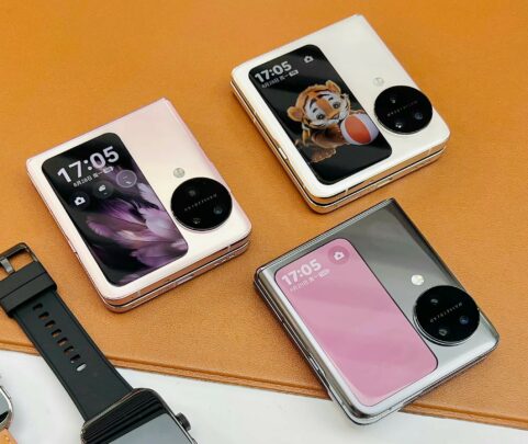 OPPO Find N3 Flip Cover Screen