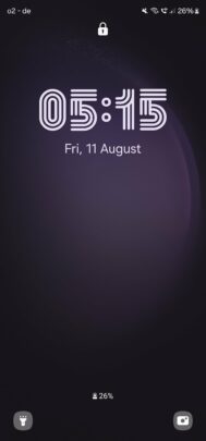 Samsung One UI 6.0 Lock Screen Clock