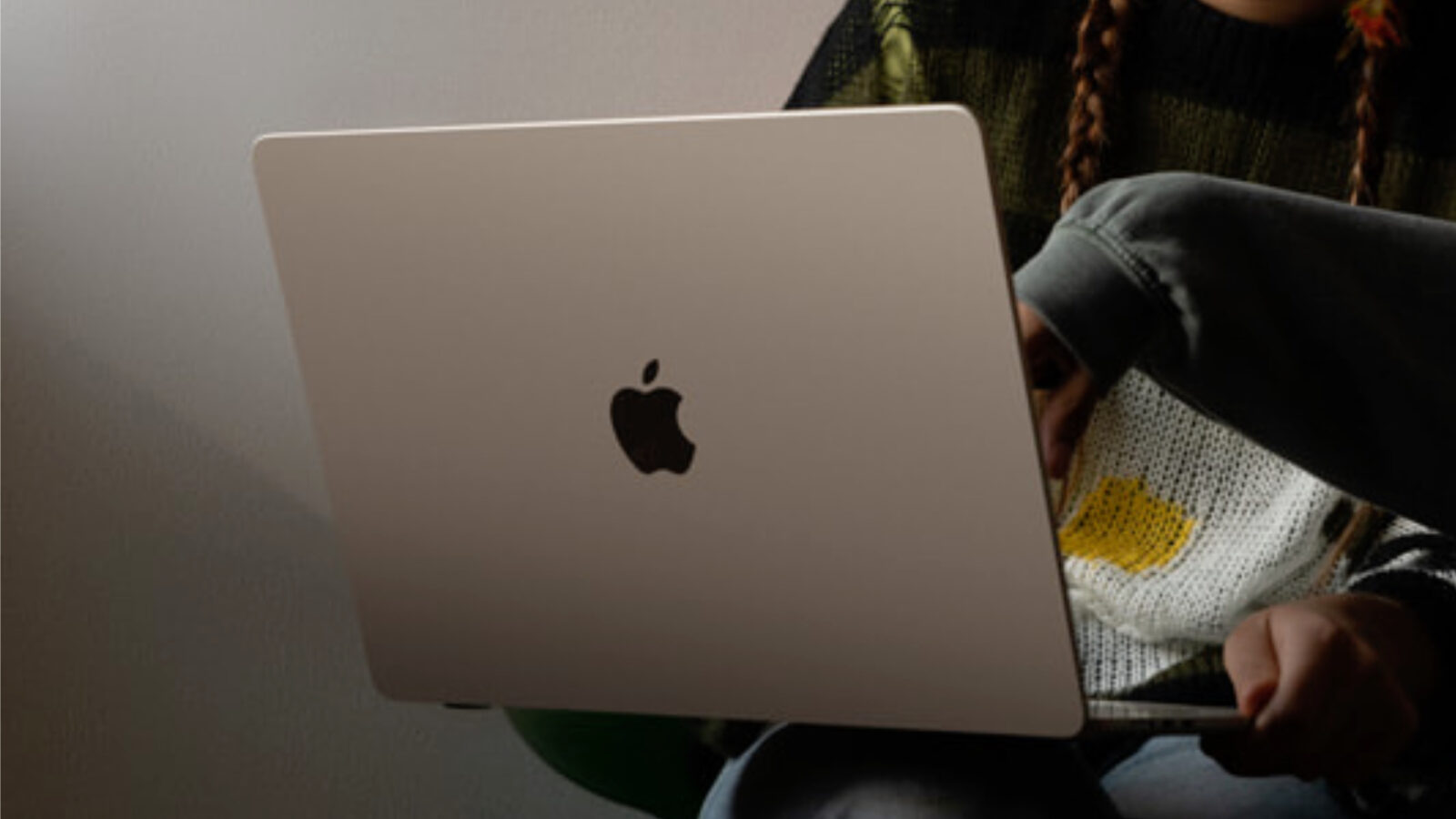 MacBooks may finally get touchscreen OLED displays in 2027 - SamMobile