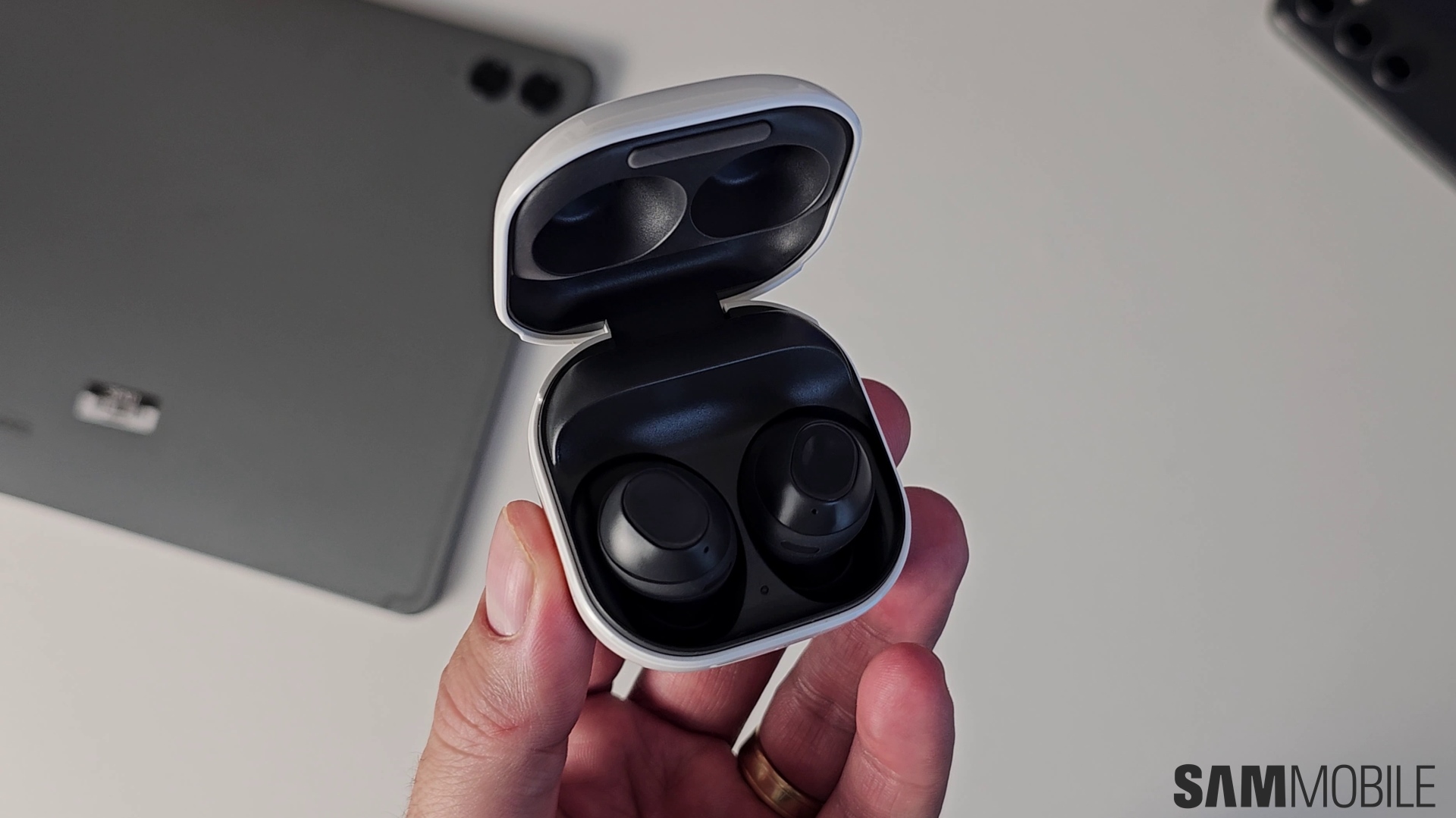 Samsung's new Galaxy Buds are surprisingly affordable