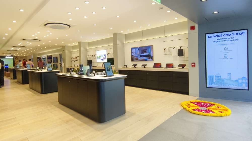 samsung india gujarat experience store