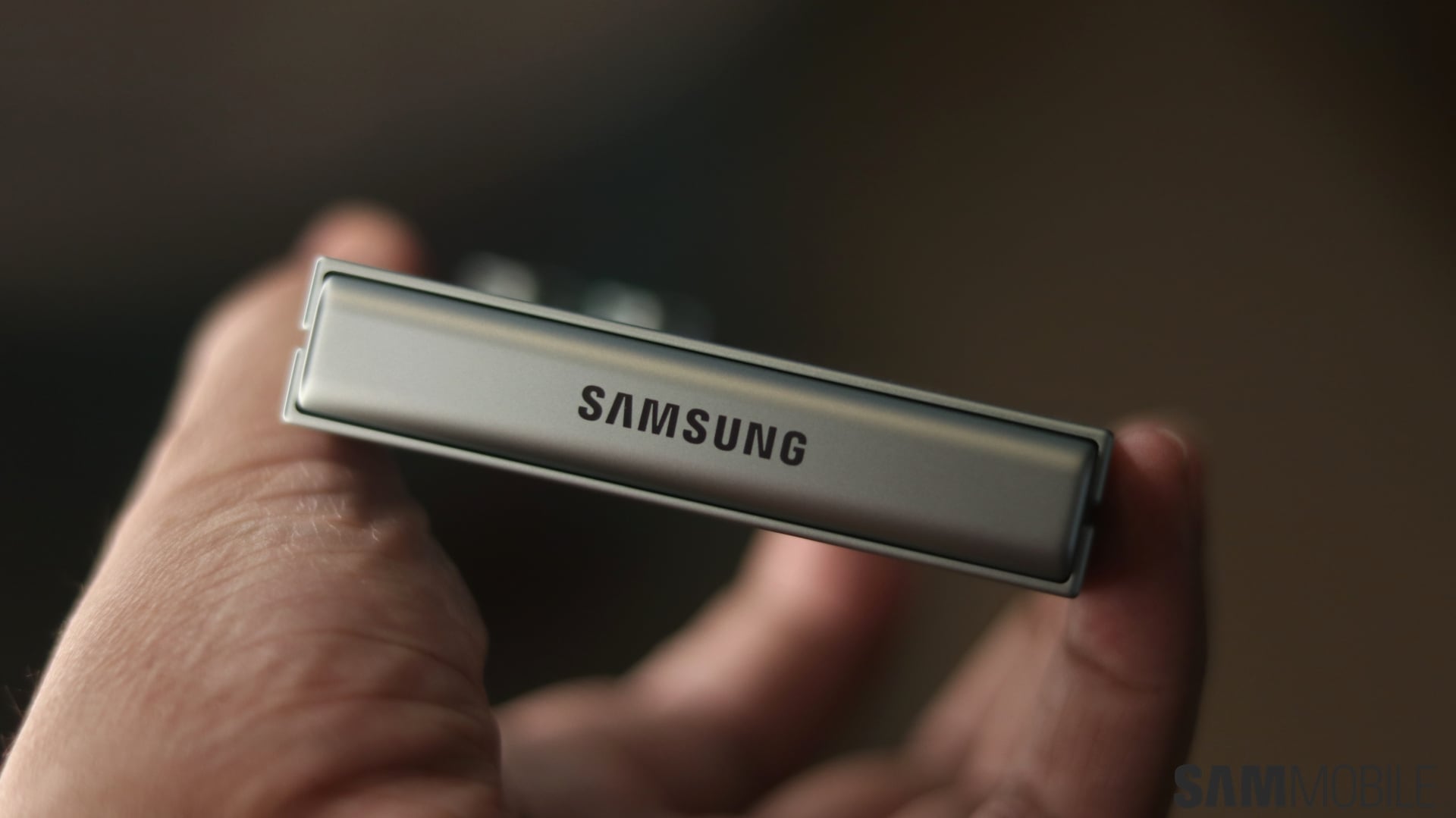 galaxy z flip 6 hinge