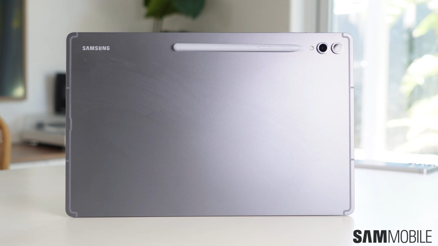 Yes, Galaxy Tab S10 and Tab S9 accessories are