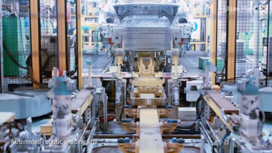 Hyundai Ulsan Manufacturing Plant Automatic Robotic Welding Line
