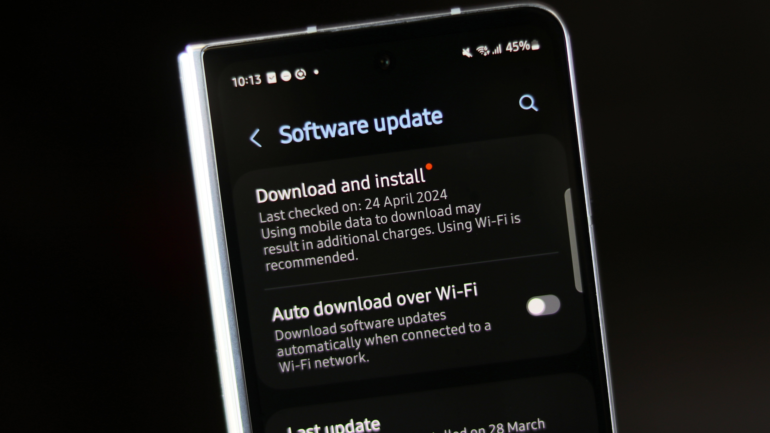Samsung phones running One UI 8.5 beta get a new Google Play System update