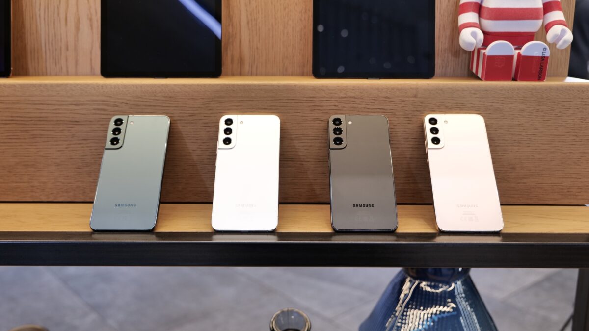 galaxy s22 hands on review