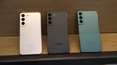 One UI 8.0 rollout resumes for at least two Galaxy S22 variants