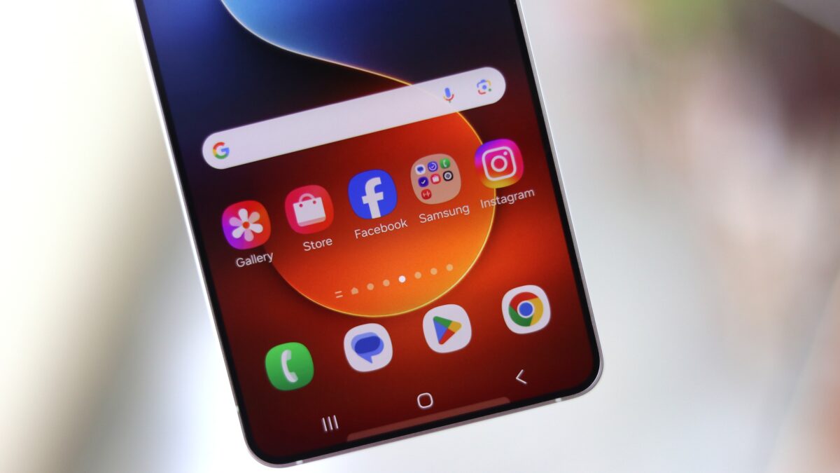 galaxy s25 edge – one ui home screen